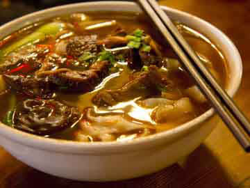 Beef and Broccoli Noodle Soup