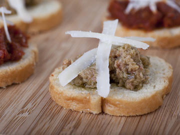 Caramelized Onion and Green Olive Tapenade