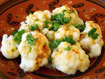 Cauliflower with Paprika-Garlic Sauce