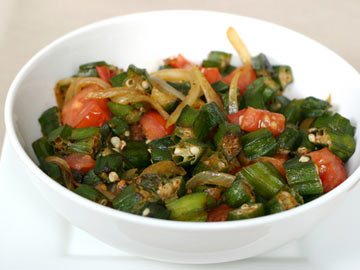 Spicy Stir-Fried Okra