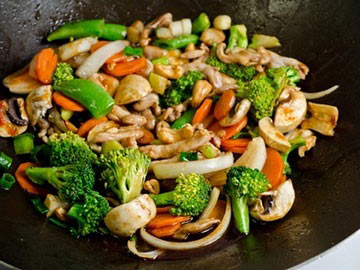 Stir-fry Veggie Toss with Peanuts