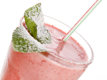 Strawberry Yogurt Shake - Dietitian's Choice Recipe